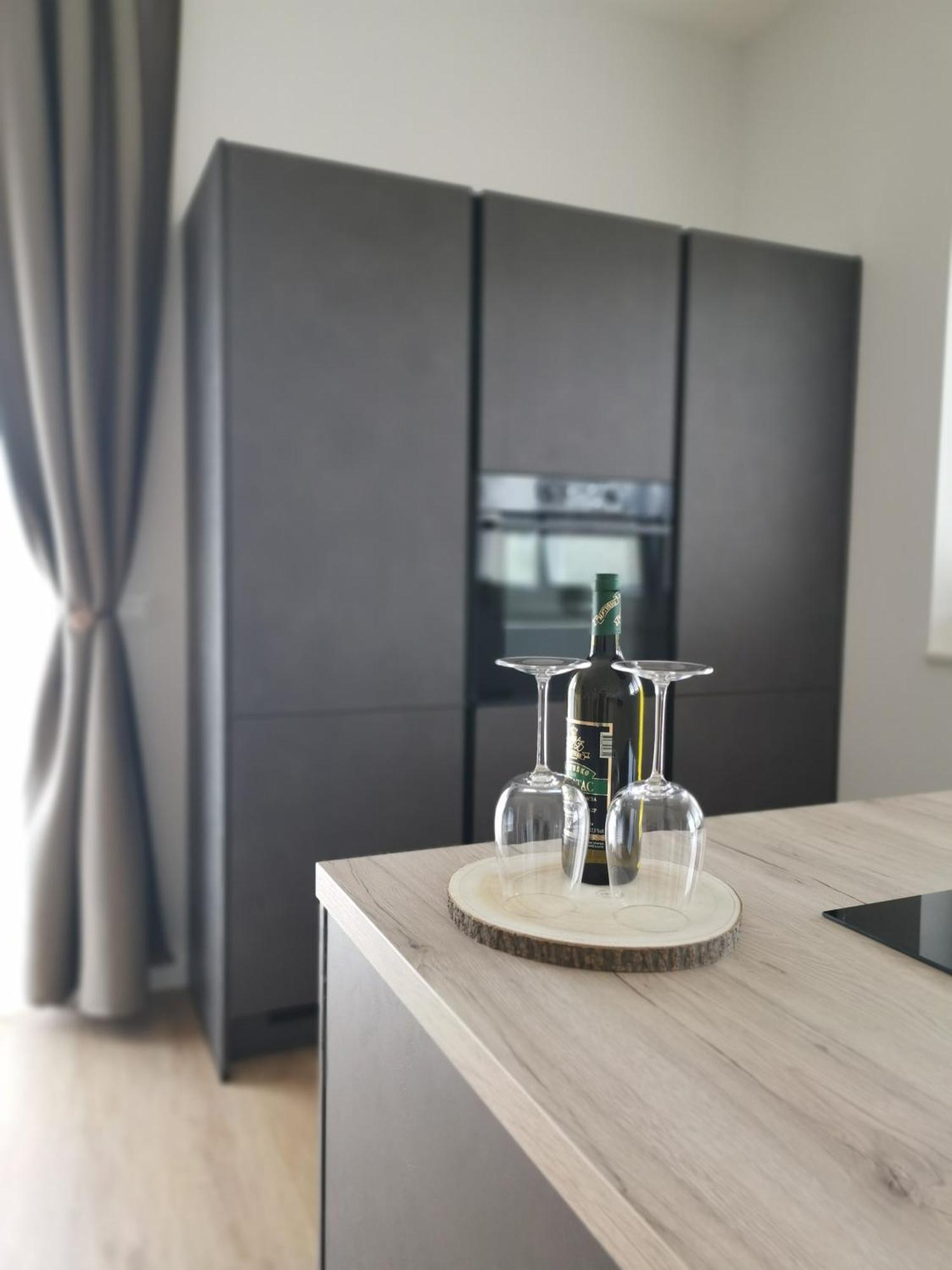 Villa Kora - Luxury Holiday Apartments Lumbarda Buitenkant foto