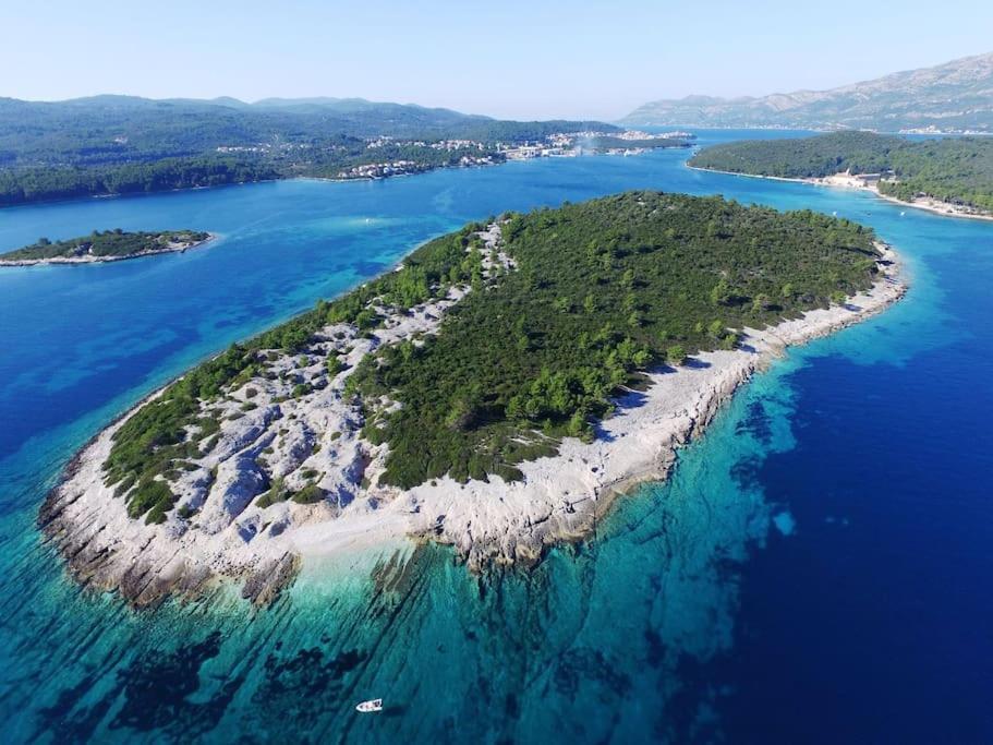 Villa Kora - Luxury Holiday Apartments Lumbarda Buitenkant foto
